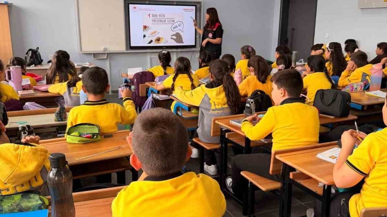 Kars'ta öğrenciler gıdanın değeri ve israfın etkileriyle buluşturuldu