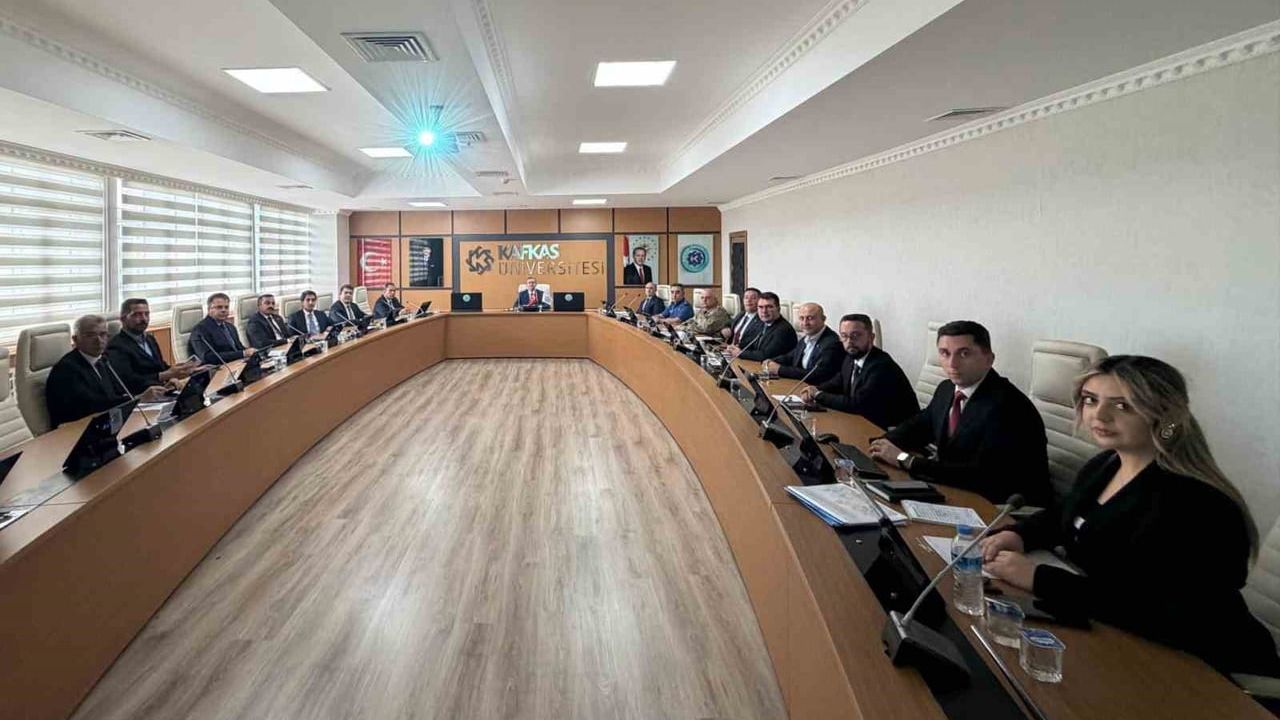 Kars'ta öğrencilerin güvenliği için kurumlar seferber oldu