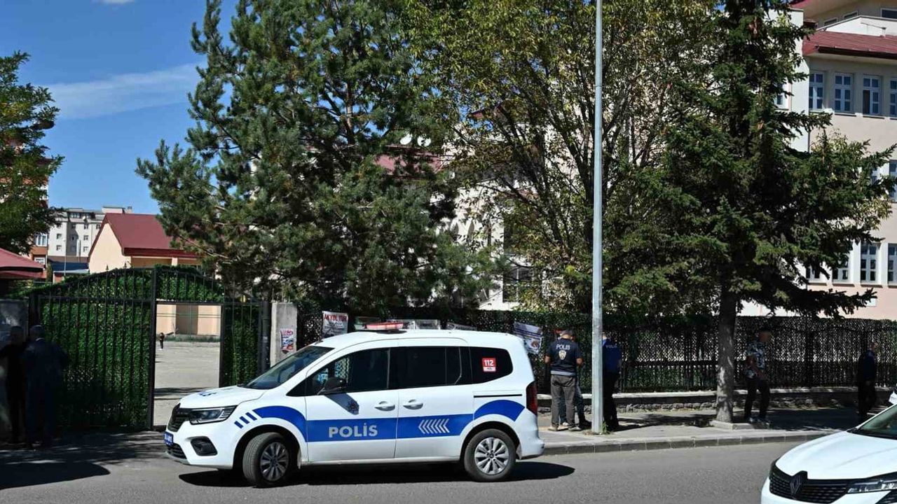Kars'ta okul çevresi ve servisler yıl boyunca denetim altında
