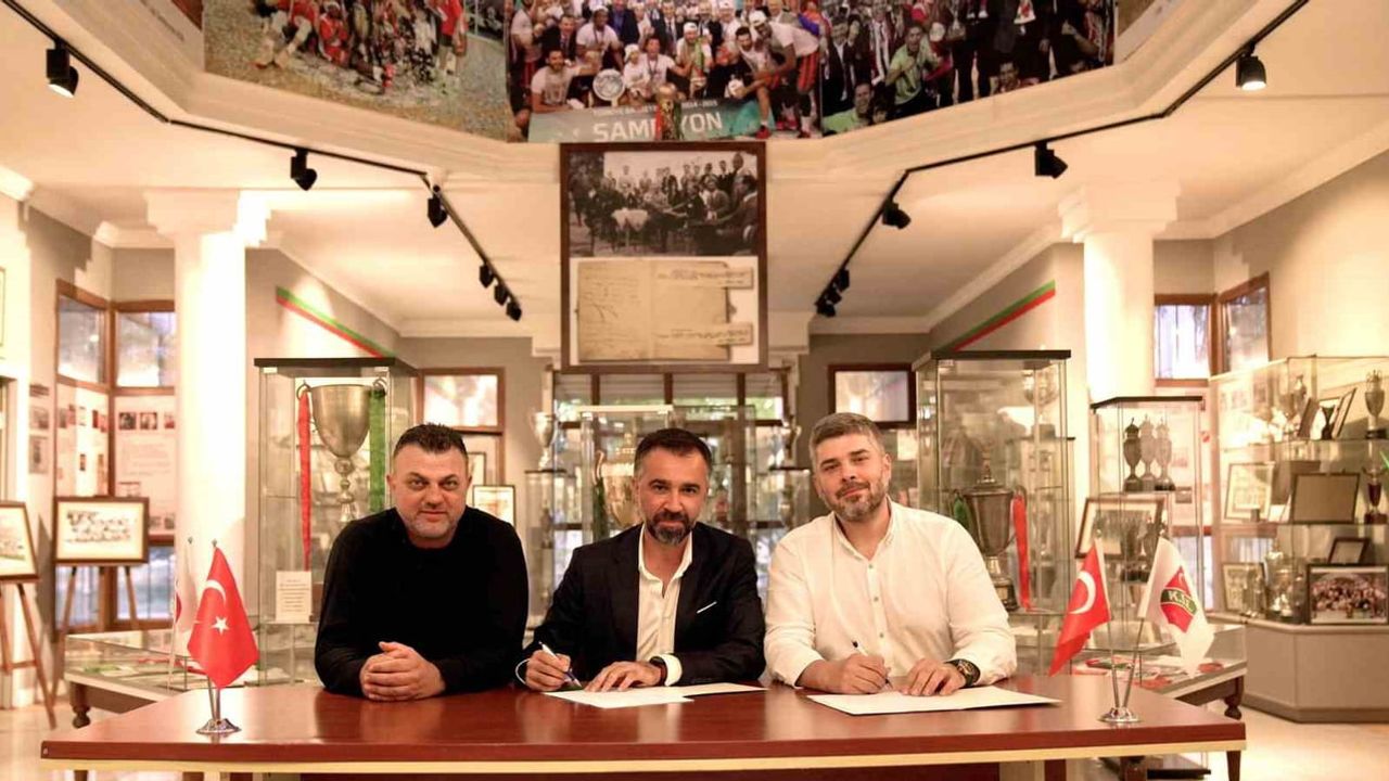 Karşıyaka'da yeniden yapılanma: Selim Çınar genel menajerliğe döndü