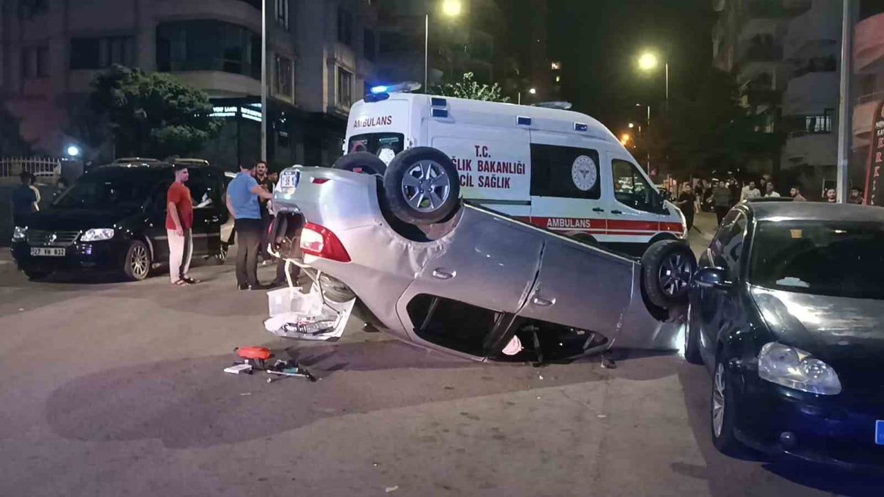 Karşıyaka Mahallesi'nde mesai dönüşü çarpışma: polis memuru yaralandı