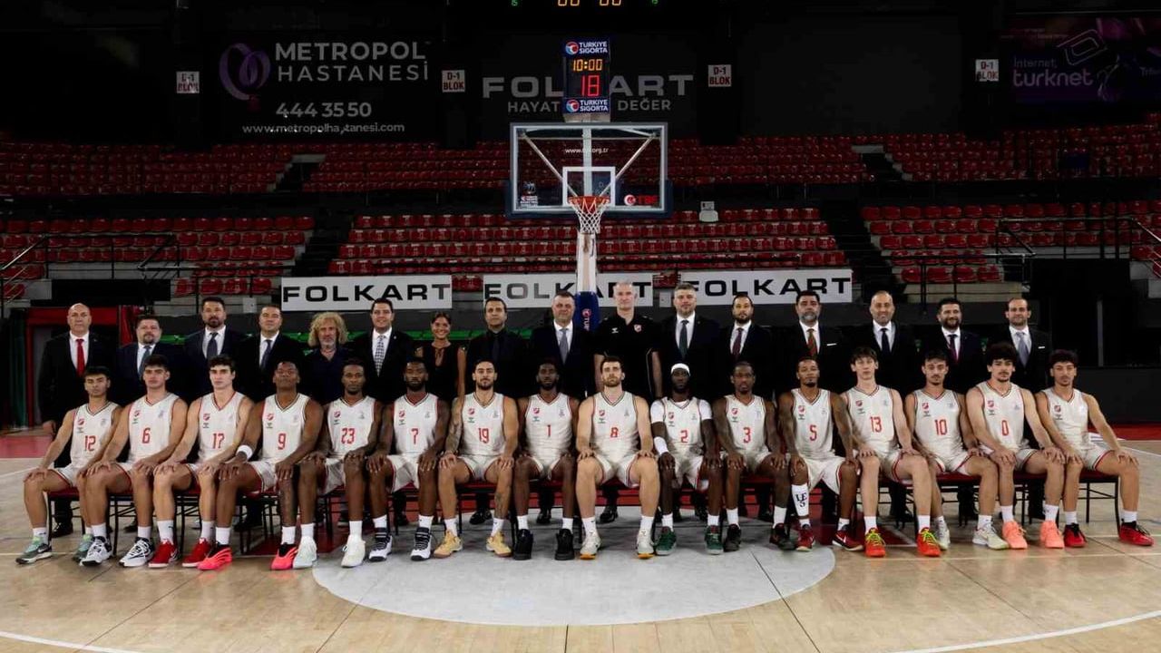 Karşıyaka yeni sezon öncesi 12 günde 40 milyon lira ile engelleri temizledi