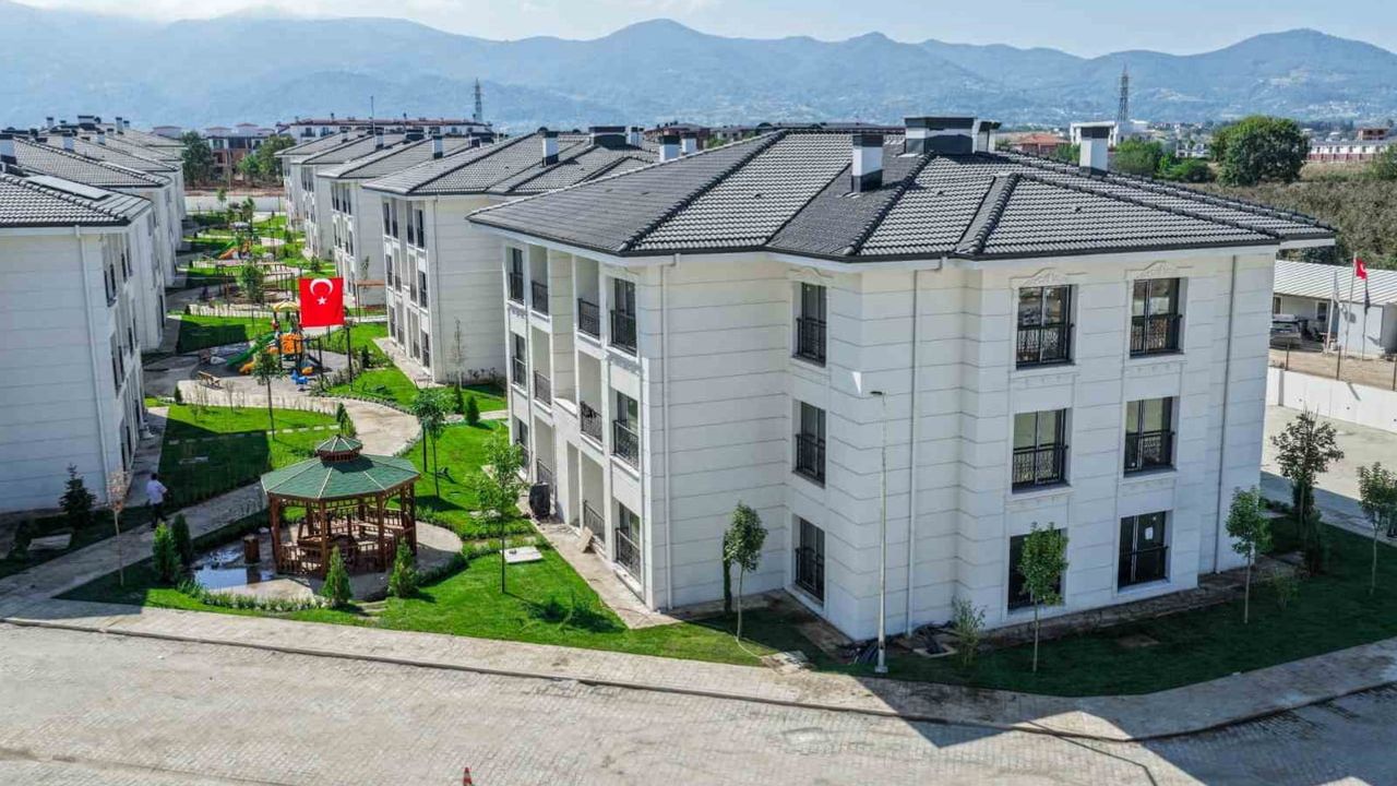 Kartepe'de 144 aile için yeni başlangıç