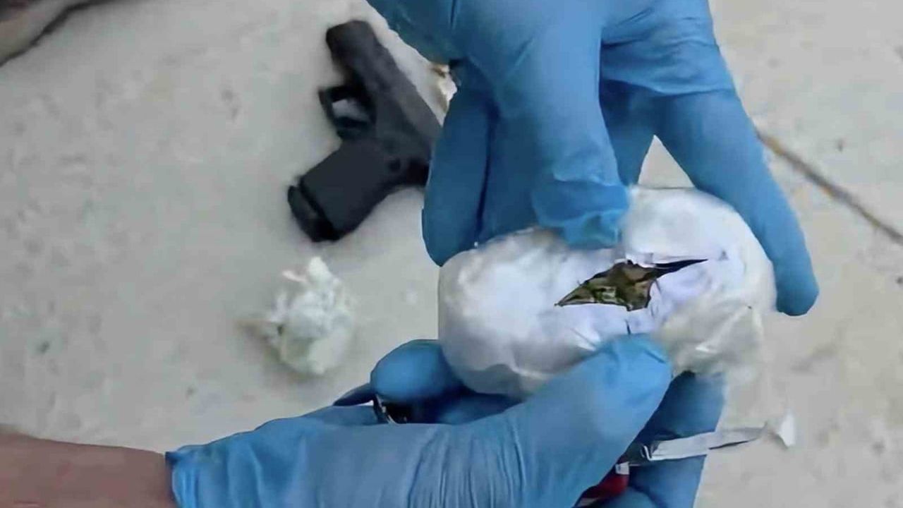 Kastamonu'da skunk, ecstasy ve ruhsatsız tabanca ele geçirildi; şüpheli gözaltında
