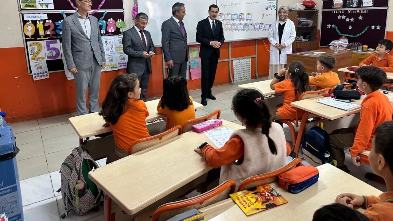 Kaymakam Polat'tan Yenipazar öğrencilerine başarı dileği