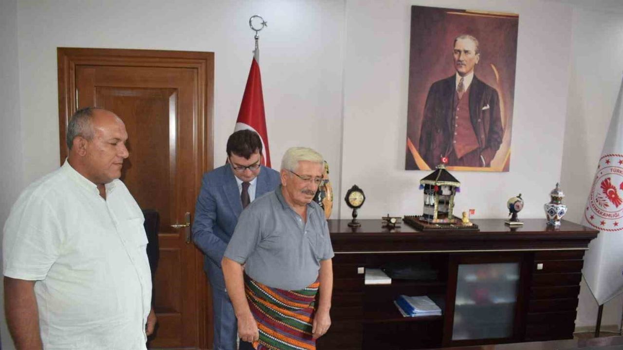 Kaymakam Sözen'den ahilik vurgusu: yılın ahileri makamda kabul edildi
