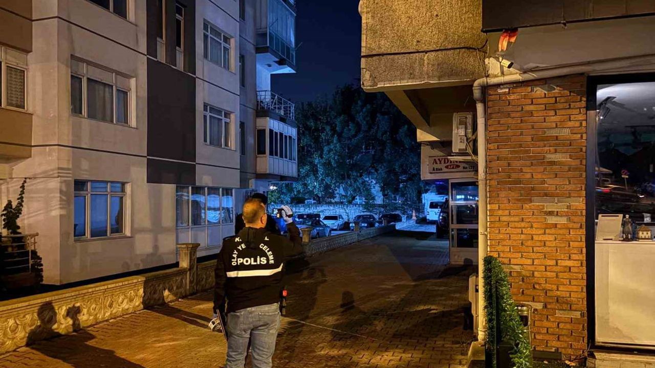 Kayseri'de 5'inci kattaki dairede şüpheli ölüm: 55 yaşındaki adam hayatını kaybetti