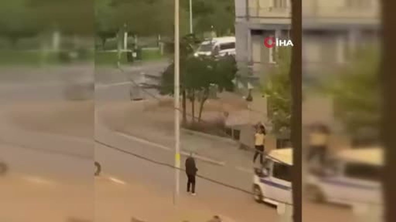 Kayseri'de keserle yürürken görüntülendi: kavgada bir kişi bıçaklanarak yaşamını yitirdi