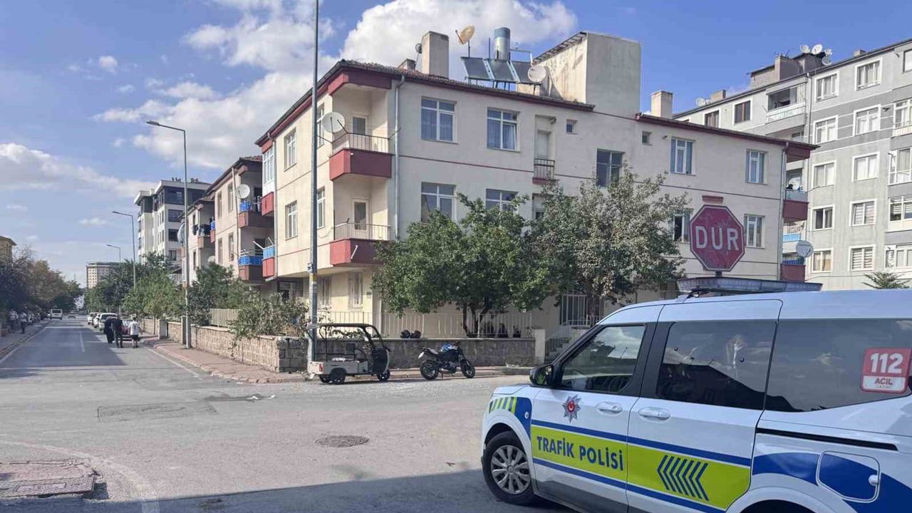 Kayseri'de Yunus Emre Caddesi'nde motosiklet ve mobilet çarpışması: 7 yaralı