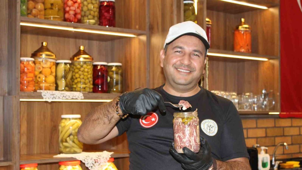 Kayseri’nin yeni lezzeti pastırma turşusu sofraya girdi