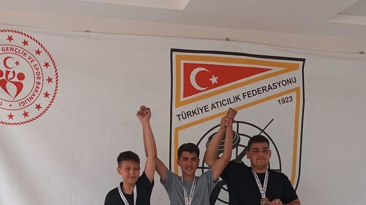 Kayserili atıcı yıldızlar kategorisinde Türkiye şampiyonu oldu