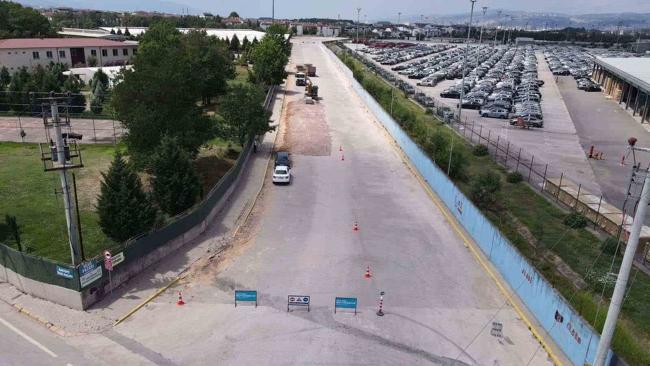 Kazasker Caddesi'nde altyapı yatırımı: Ulus Pazarı'na erişim güvenli hale geliyor