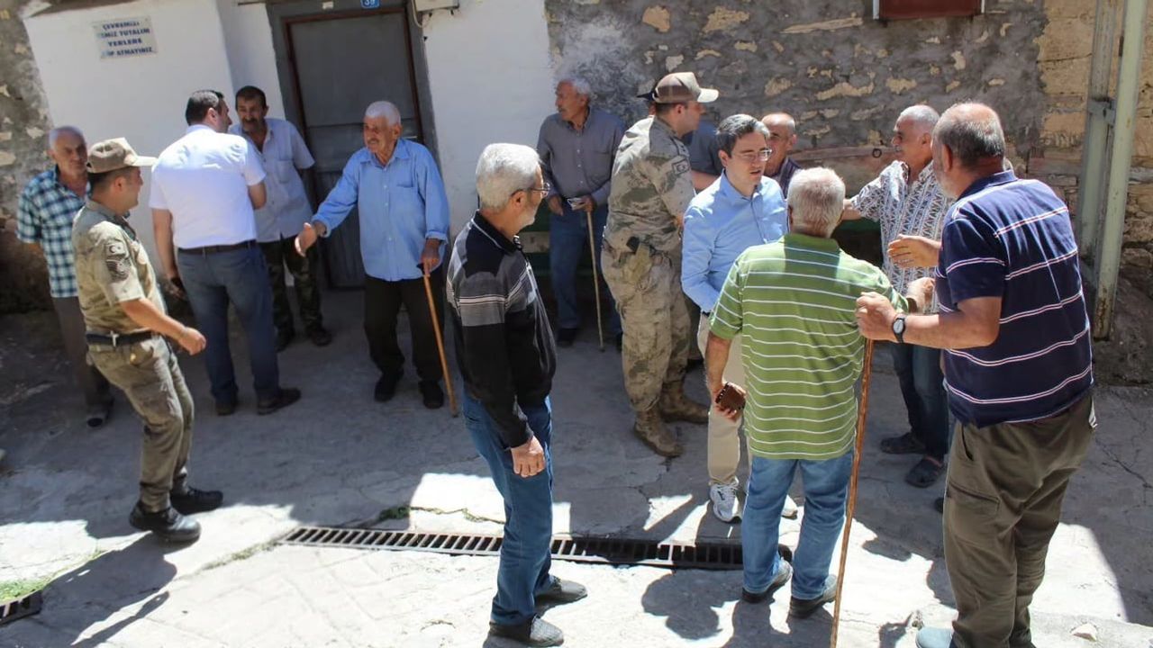 Kemaliye kaymakamı Arıkan Yıldızlı köyünde hizmet ve ihtiyaçları yerinde değerlendirdi