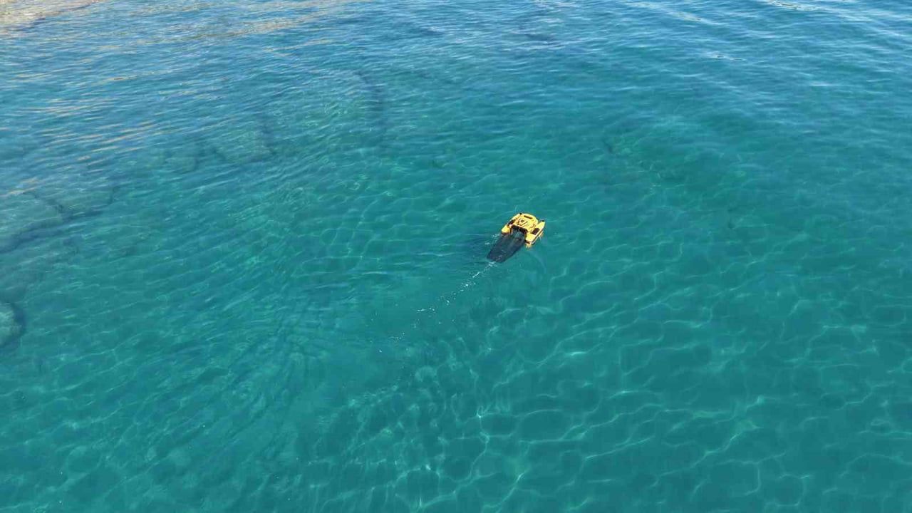Kemer'de kıyı ve denizde eş zamanlı temizlik seferberliği