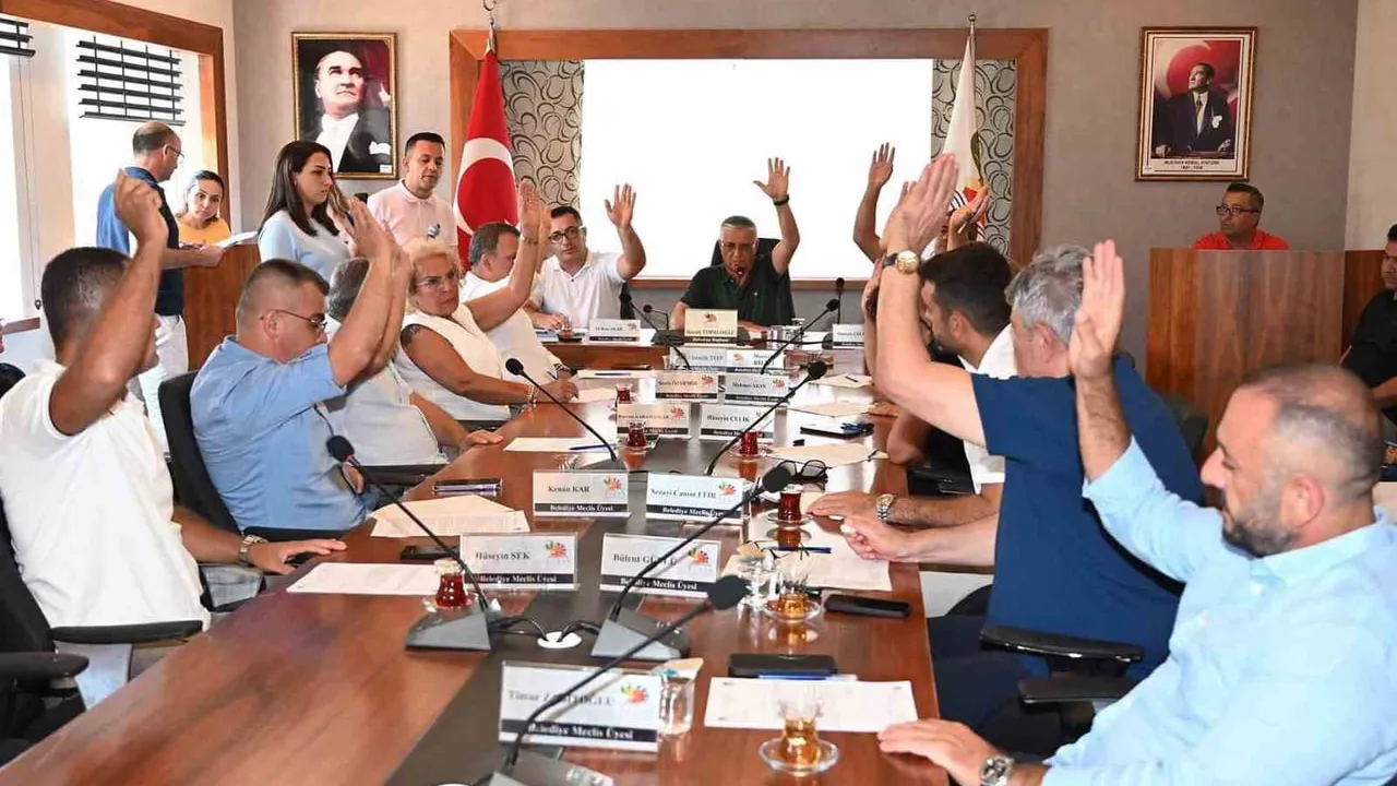 Kemer meclisi eylül oturumunda turizm, eğitim ve yapı isimlendirmelerini karara bağladı