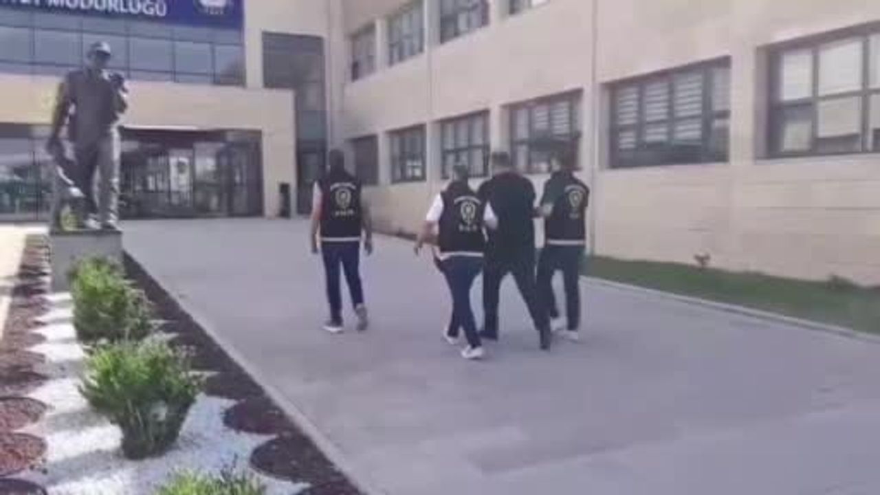 Kent merkezinde güvenlik ağı: 15 yıl hapisle aranan kişi yakalandı