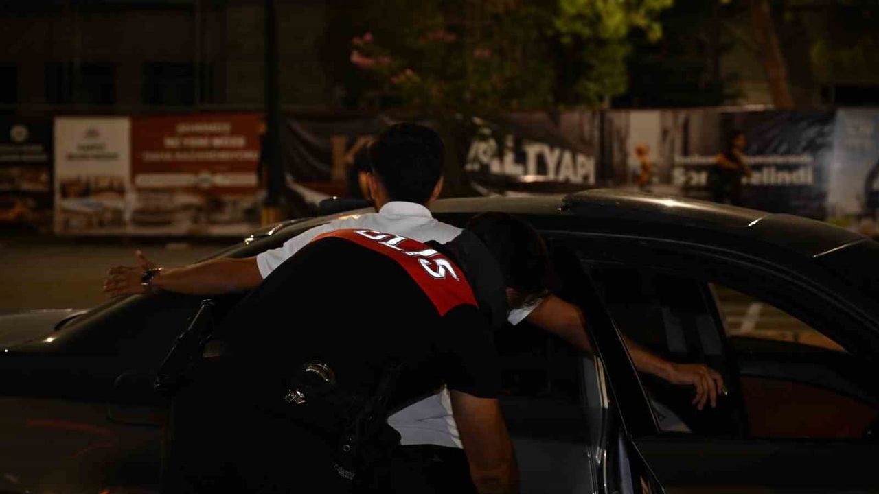 Kentin huzuru için 4 binin üzerinde sorgulama: Elazığ'da 14 şüpheli yakalandı