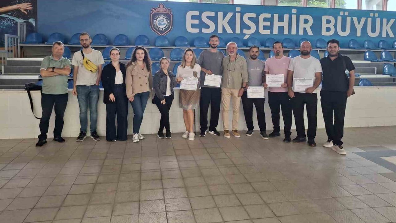 Kentpark’ta uzmanlardan uygulamalı havuz suyu eğitimi