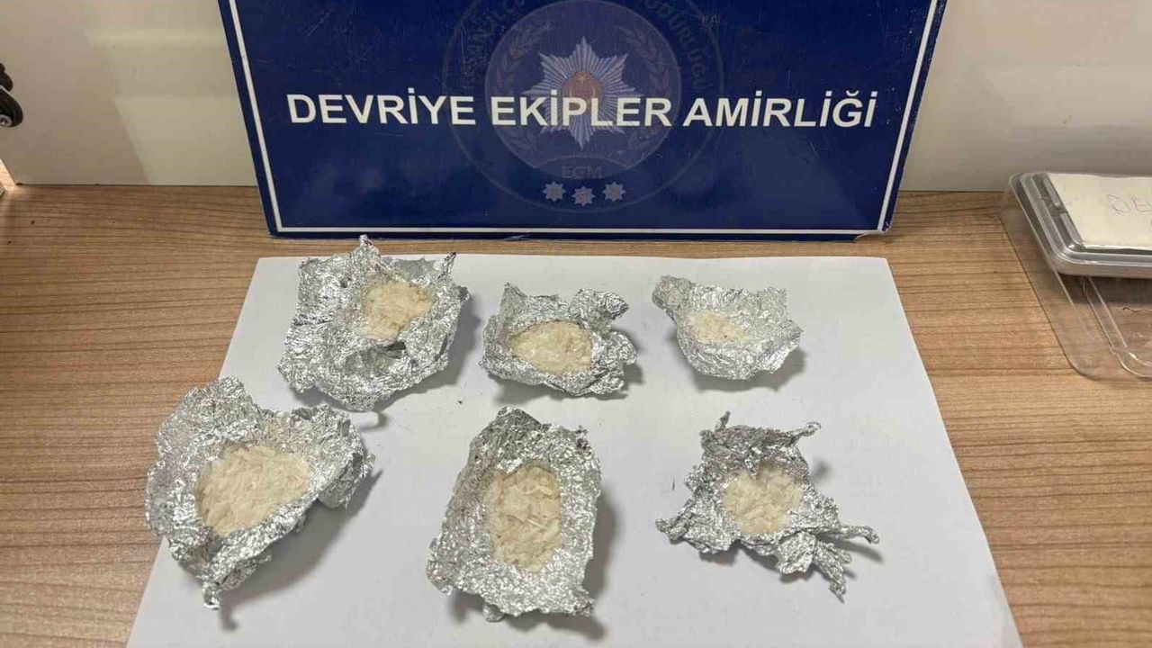 Keşan'da şüphe üzerine durdurulan iki kişiden metamfetamin çıktı