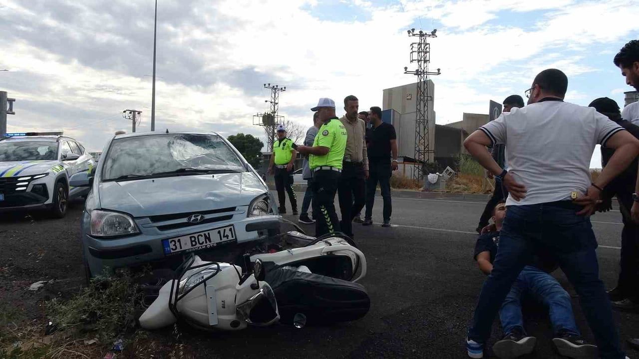 Kilis'te sınır yolu çarpışması: motosiklet sürücüsü ağır yaralandı