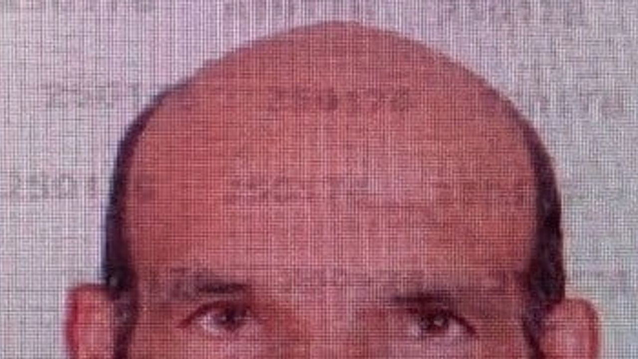 Kiraz'da kırsal yolda traktör devrildi, sürücü yaşamını yitirdi
