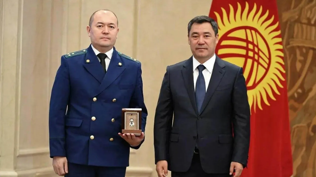 Kırgızistan'da eski başsavcı Maksat Asanaliyev ukmk başkanlığına resmen atandı