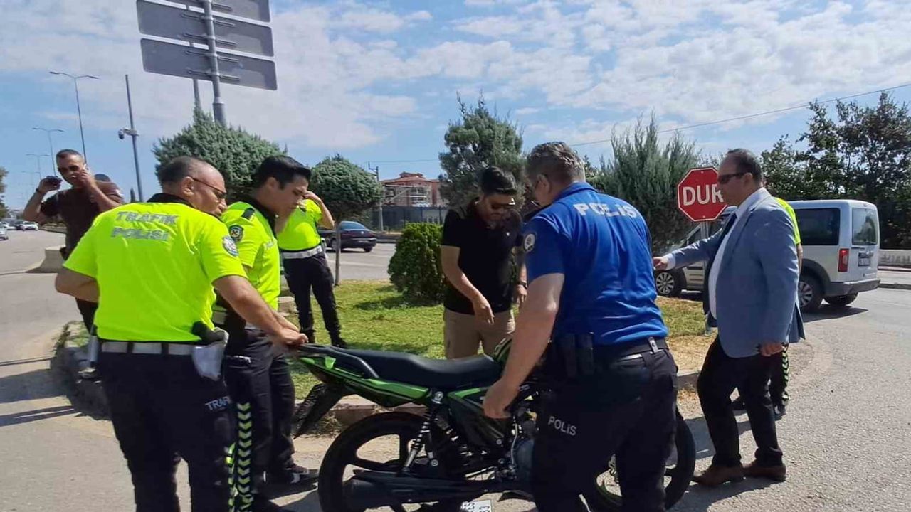 Kırıkkale'de Özuğurlu kavşağında çarpışma: motosiklet sürücüsü ağır yaralandı