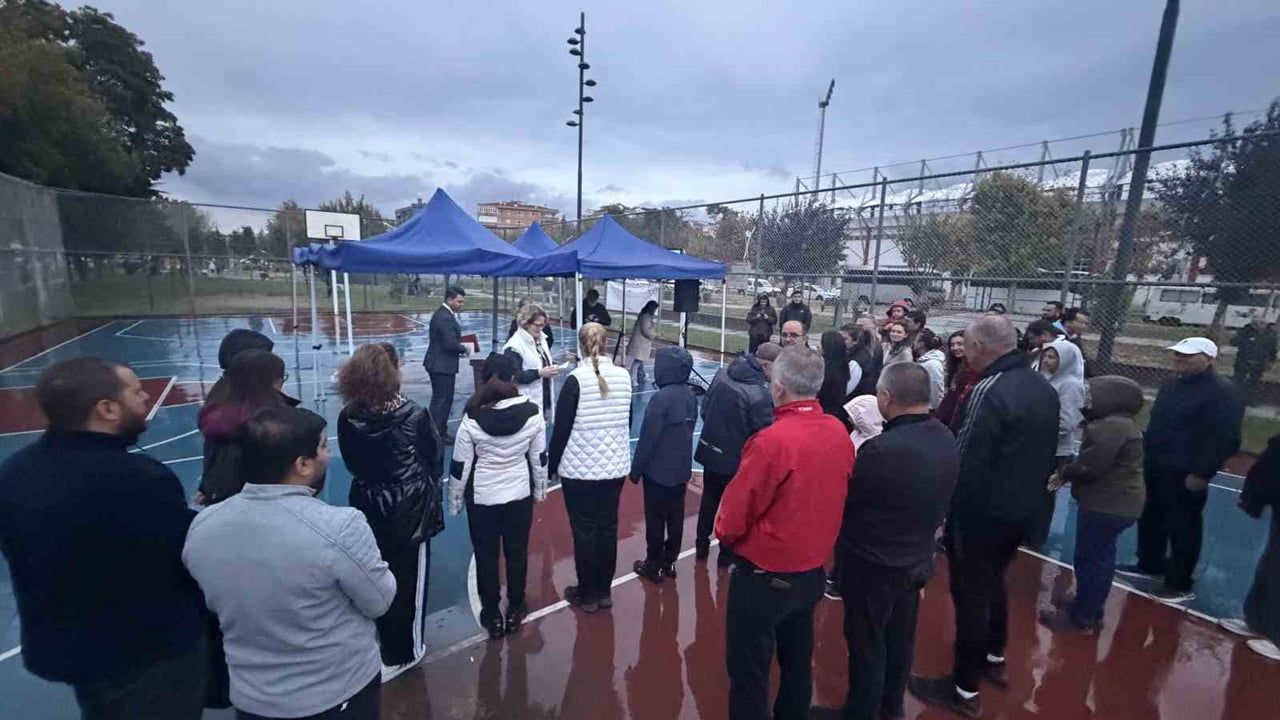 Kırklareli protokolü Millet Bahçesi'nde sağlıklı yaşama birlikte adım attı