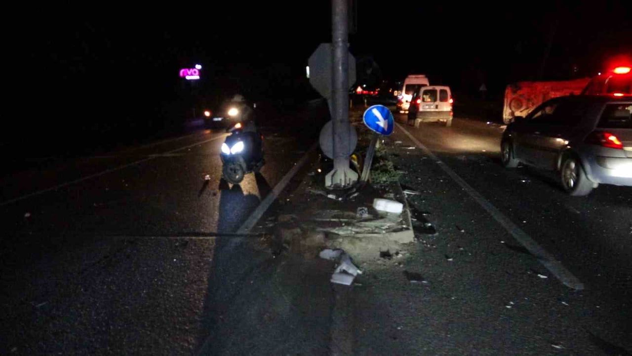 Kırmızı ışık ihlali Manavgat'ta iki Polonya uyruklu turisti yaraladı