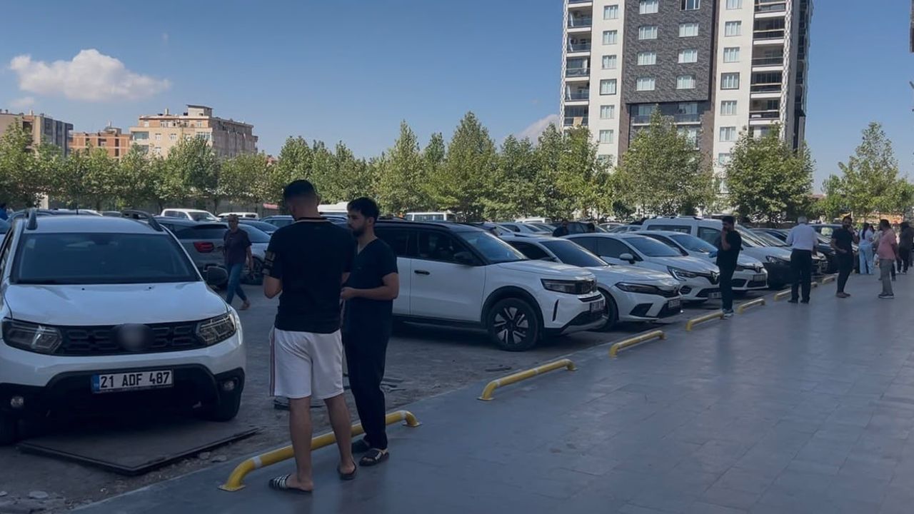 Kısa süreli panik: Şanlıurfa Karaköprü merkezli 5.4 sarsıntı Diyarbakır’da da hissedildi