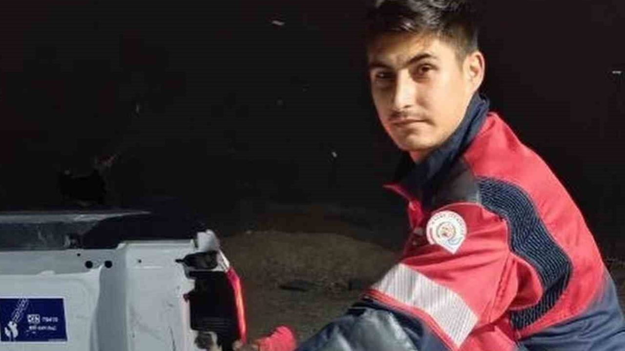 Kıyıdaki yorgun misafir: Arsuz'da leylek kurtarıldı
