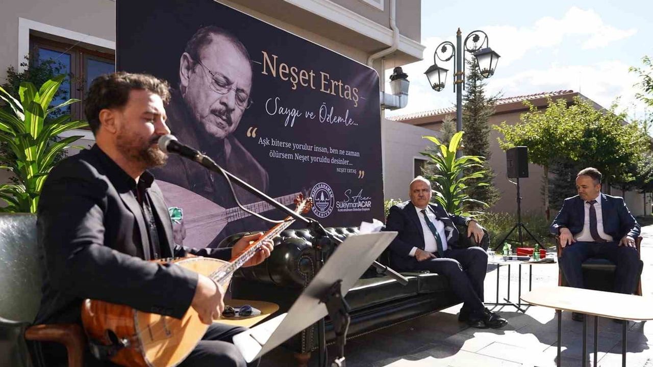 Kızılcahamam'da millet bahçesi'nde Neşet Ertaş için vefa buluşması