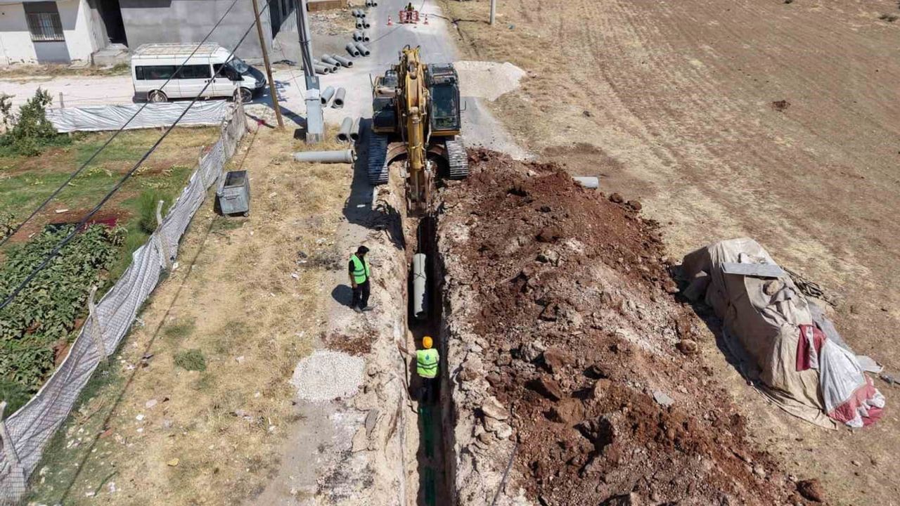 Kızıltepe Mezopotamya'da 4 bin 500 metrelik kanalizasyon hattı yüzde 80 tamamlandı