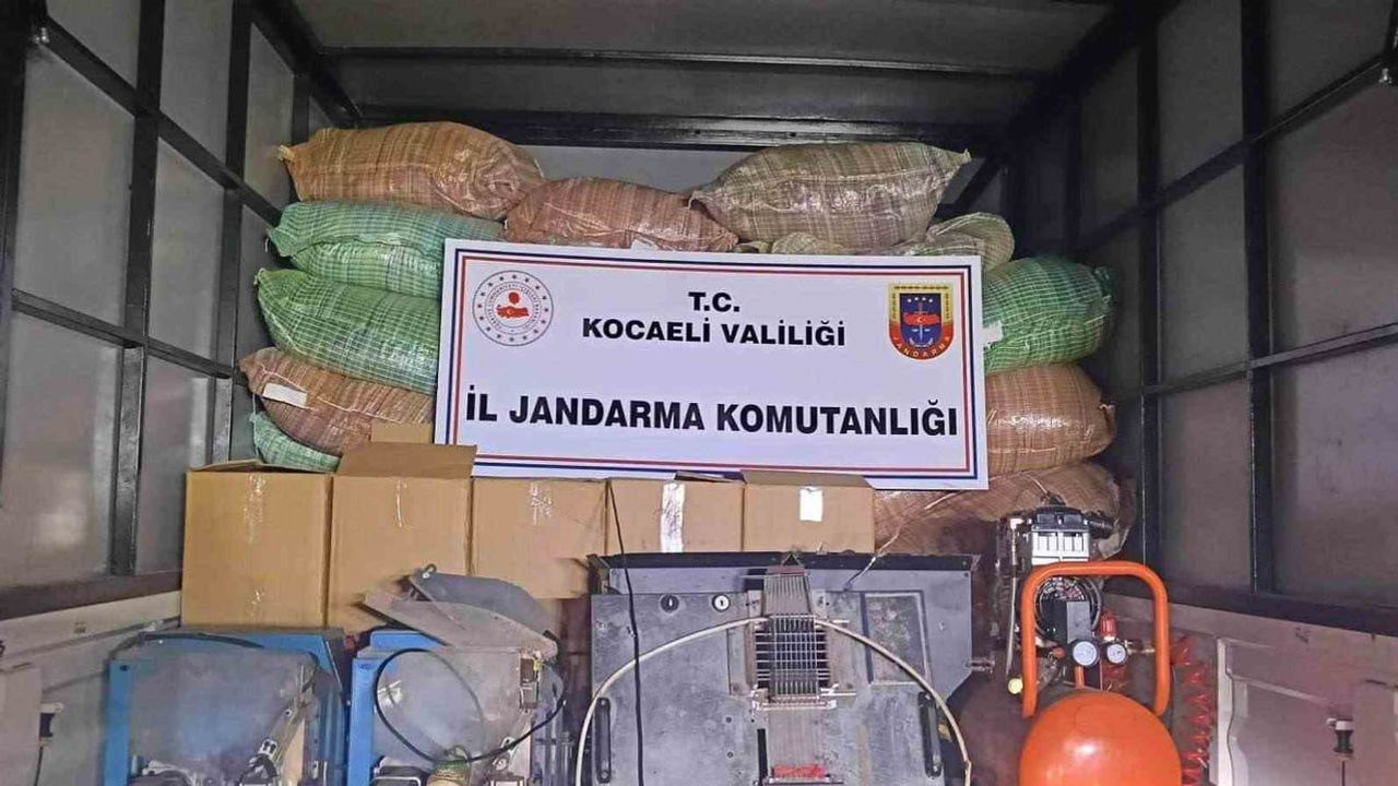 Kocaeli'de elektronik makinelerle düzenlenen kaçak tütün şebekesine operasyon