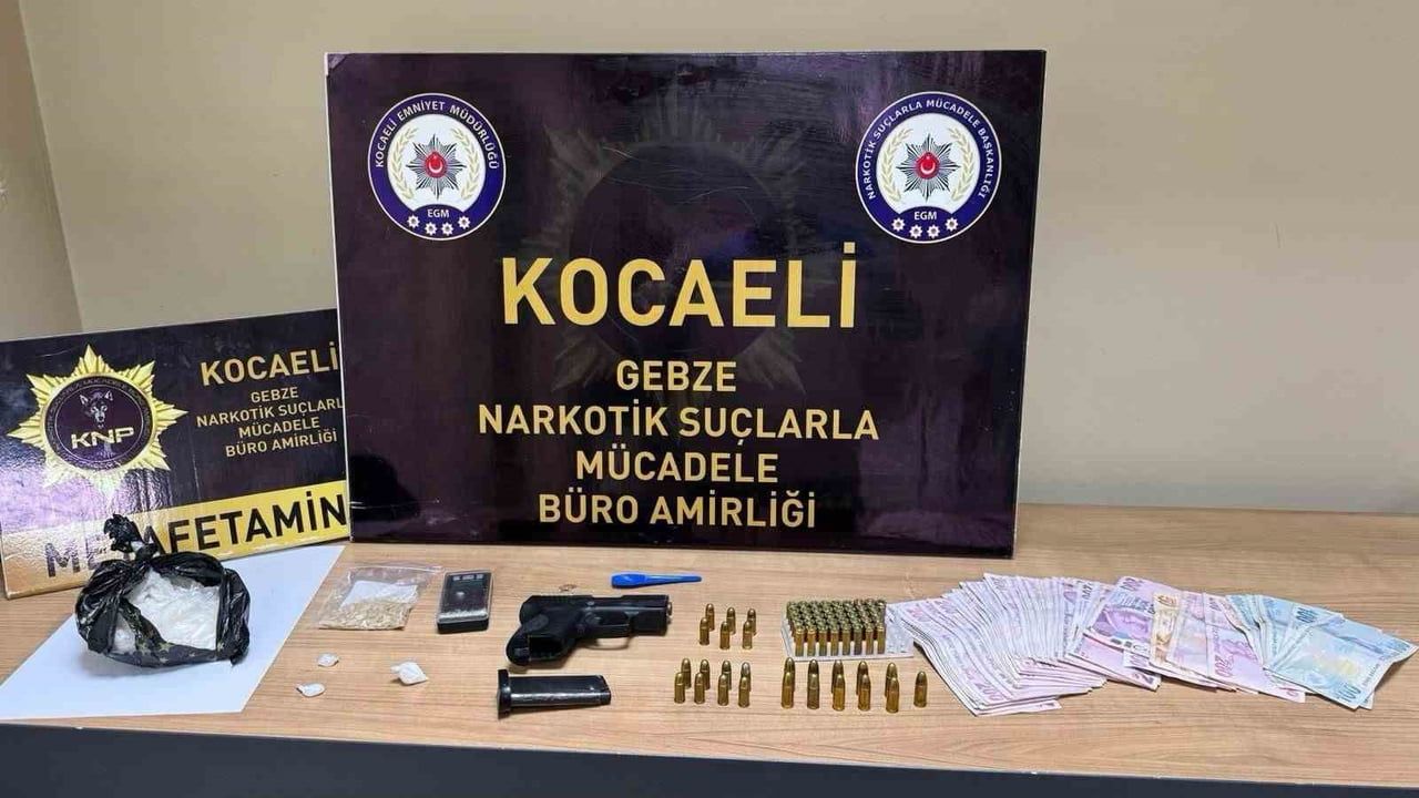 Kocaeli'de sokak satıcılarına yönelik operasyonda 3 tutuklama