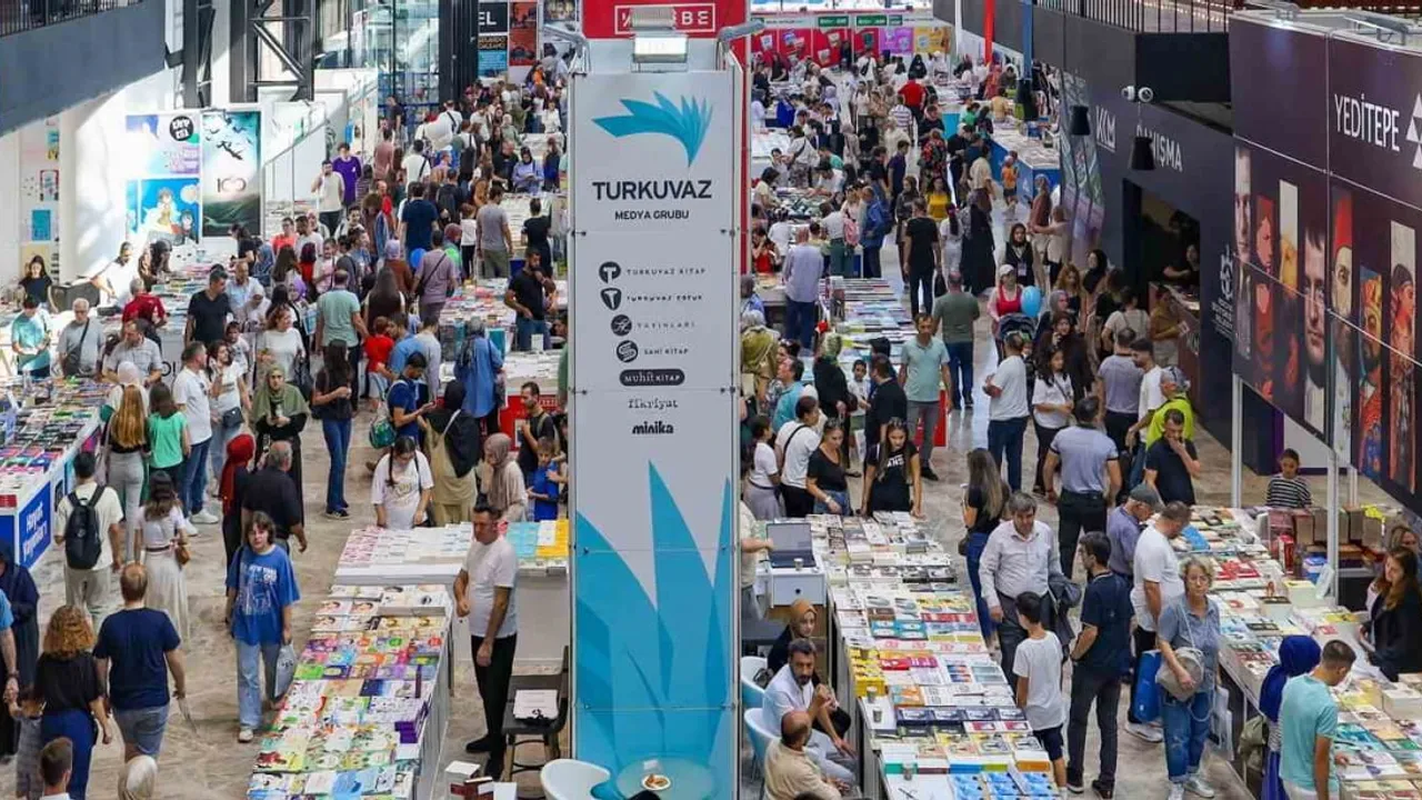 kocaeli kitap fuarı 16. kez 'romanların ve hatıratların izinde' temasıyla kitapseverleri bekliyor