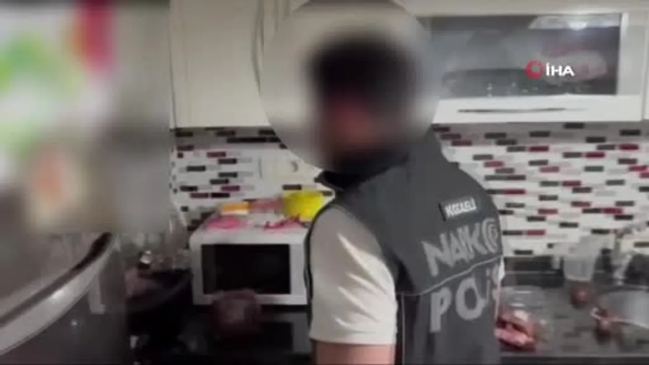 Kocaeli polisinden eş zamanlı baskın: binlerce kaçak ürün ve uyuşturucuya el konuldu