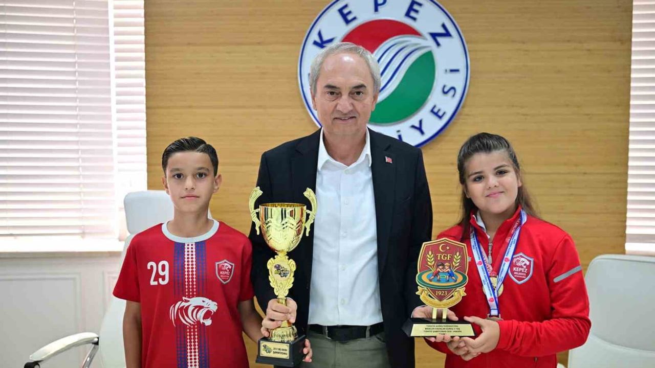 Kocagöz genç şampiyonlarla buluştu: başarıyı ve geleceği konuştular