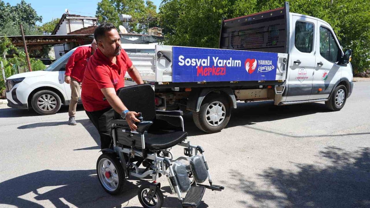 Kocagöz'ün hızlı müdahalesi: engelli vatandaşa 12 saatte akülü sandalye