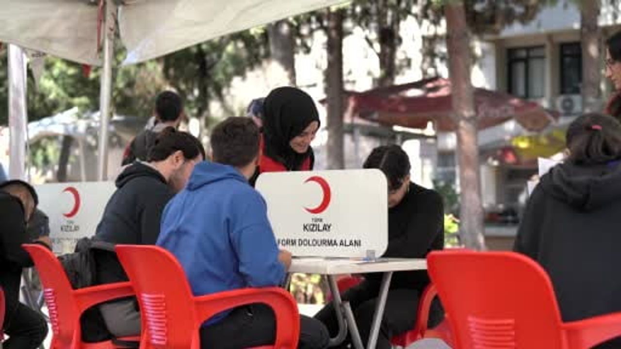 Kök hücre tedavisine yeni umut: Kızılay ve TÜRKÖK kayıtları 1,25 milyonu aştı