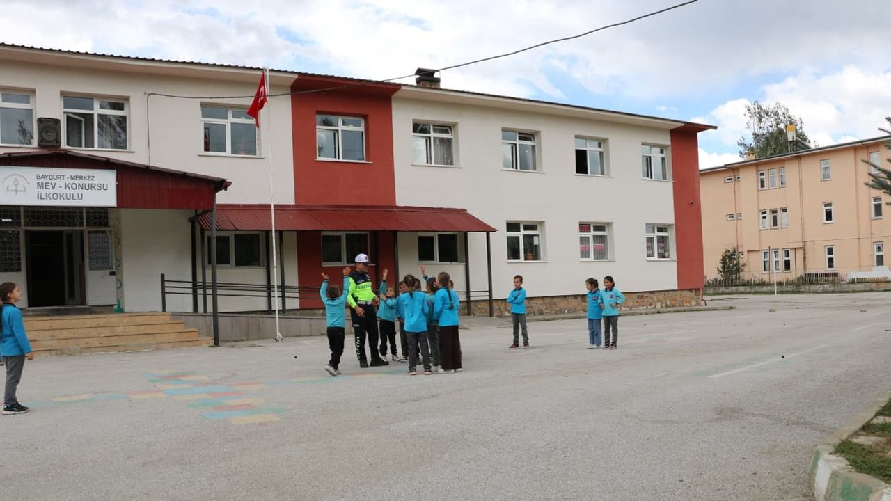 Konursu köyünde miniklere trafikte güvenlik bilinci kazandırıldı