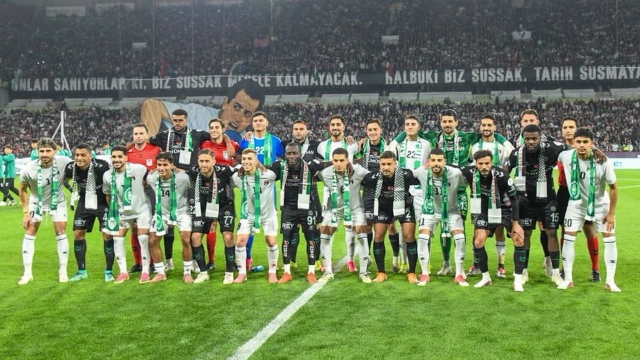Konya'da birlik mesajı: Konyaspor ve Filistin milli takımı aynı sahada