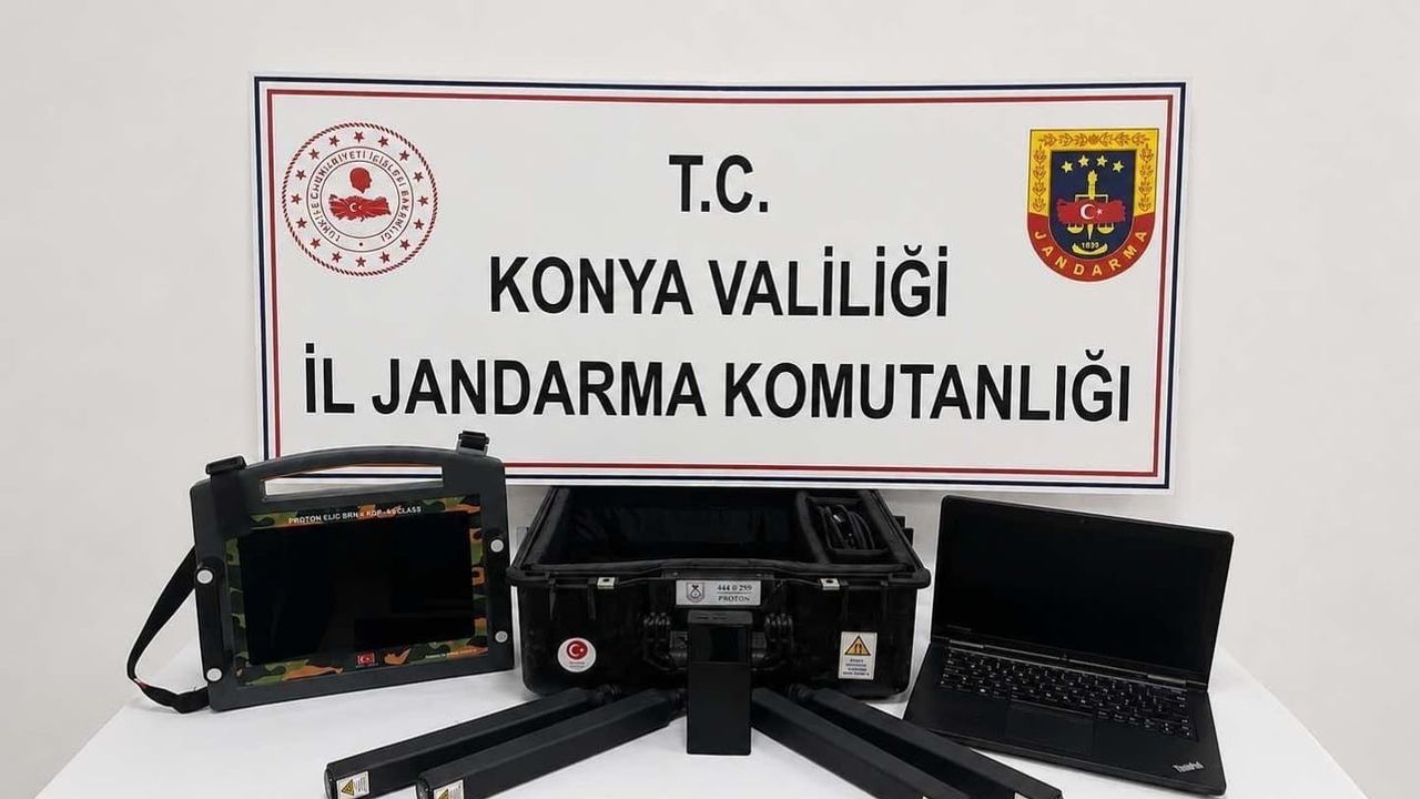 Konya'da tarihi eser operasyonunda çok sayıda sikke ve kazı malzemesi ele geçirildi