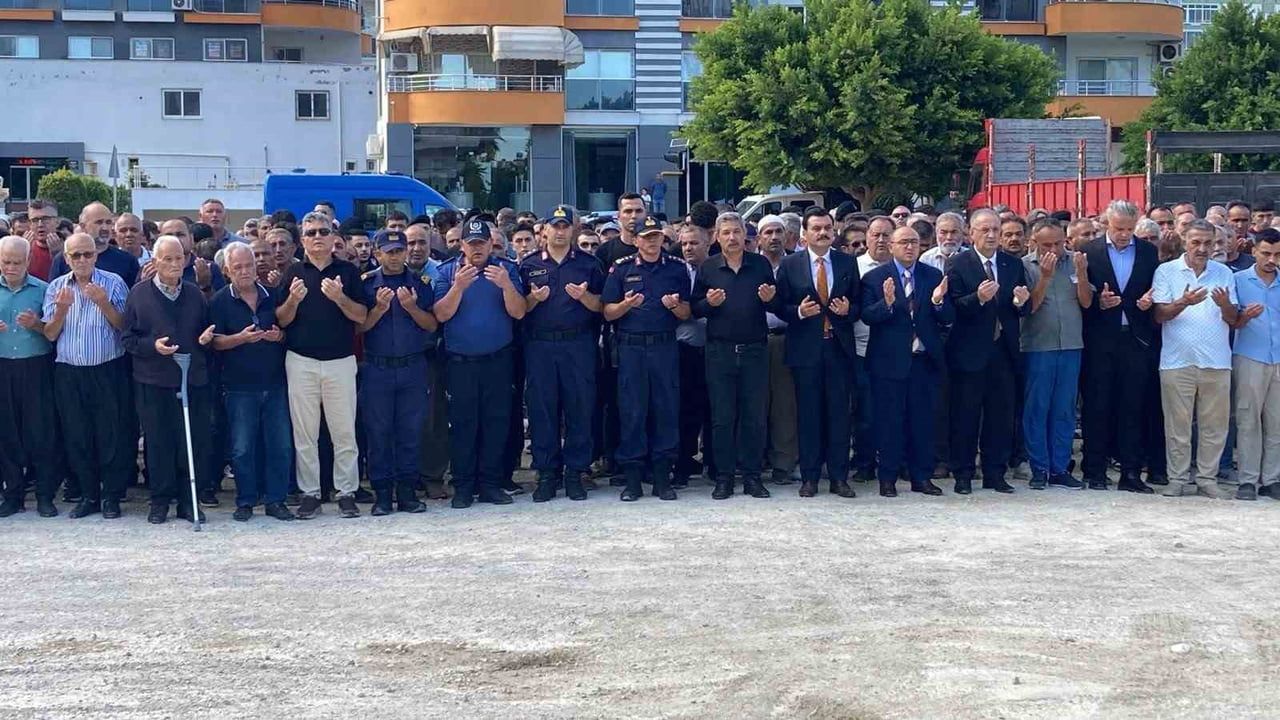 Konya'da tedavi gördüğü hastanede yaşamını yitiren uzman çavuş Erdemli'de uğurlandı