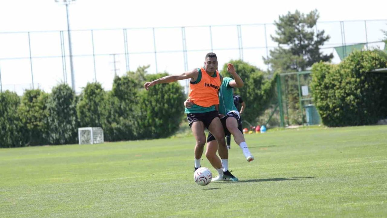 Konyaspor Kasımpaşa maçı hazırlıklarına başladı
