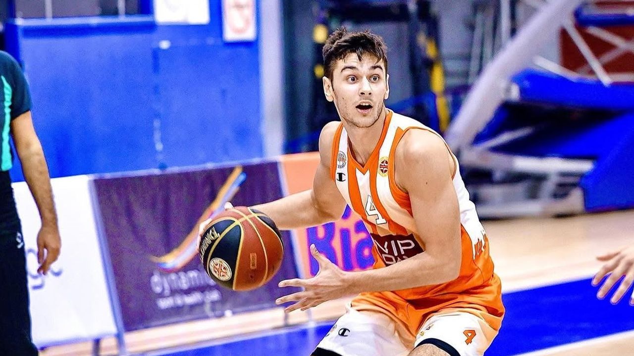 Körfez basket Mert Akay transferiyle oyun kuruculuk hattını güçlendirdi