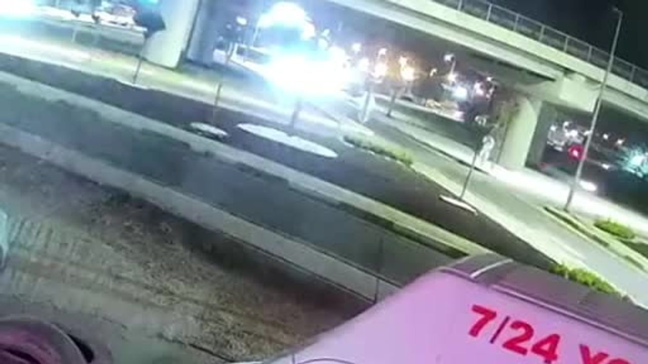 Korozman kavşağı'nda çarpışma anı kayıt altına alındı