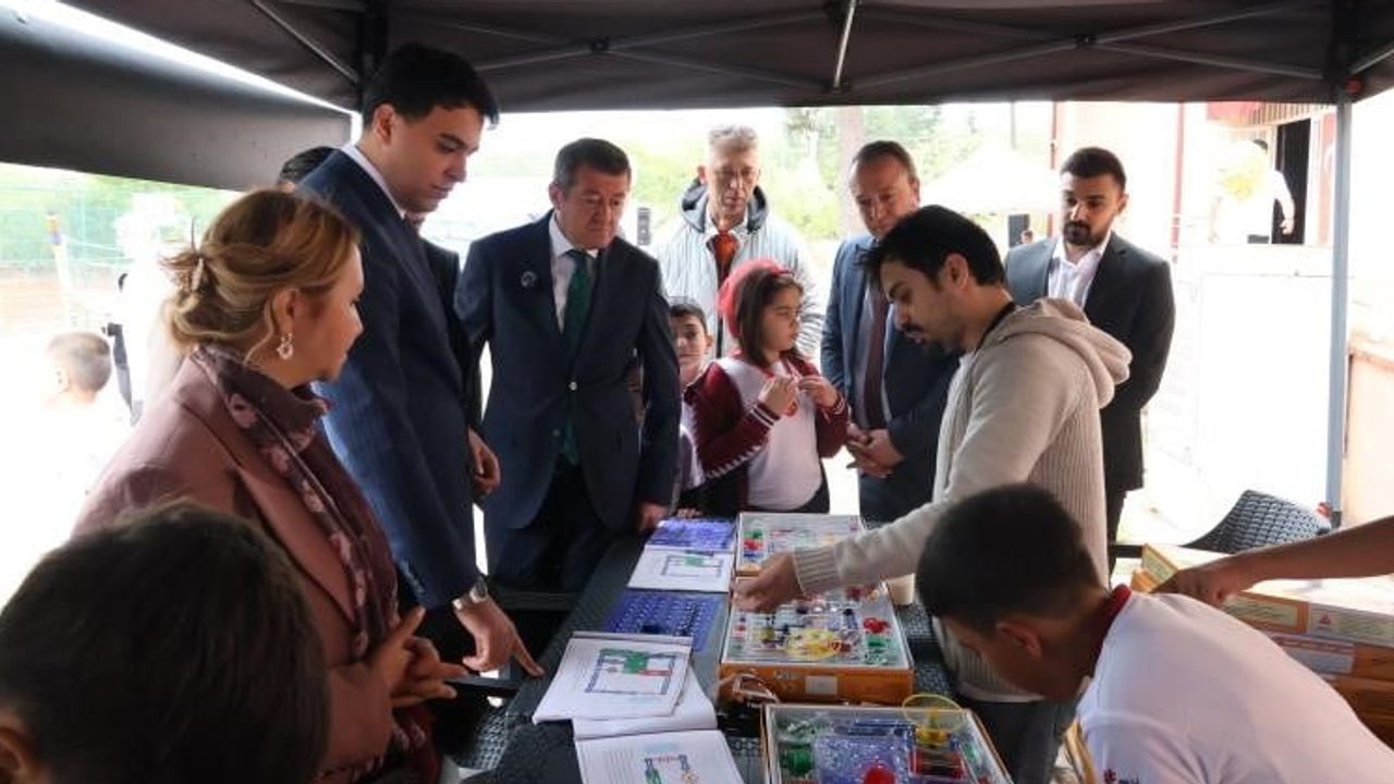 Köy okulunda dokuz atölyede bilim ve merakın canlanması