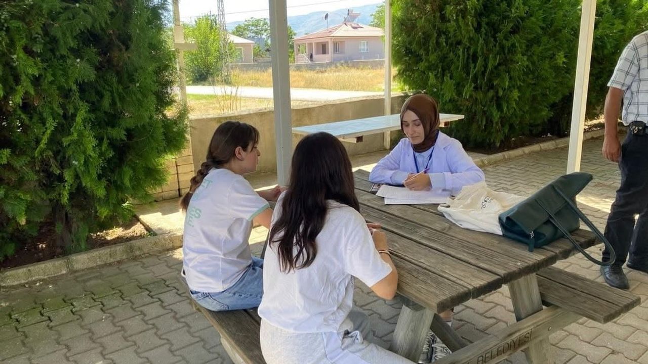 Köyde sağlık nöbeti: Erzincan ekipleri koruyucu hizmetleri anlattı