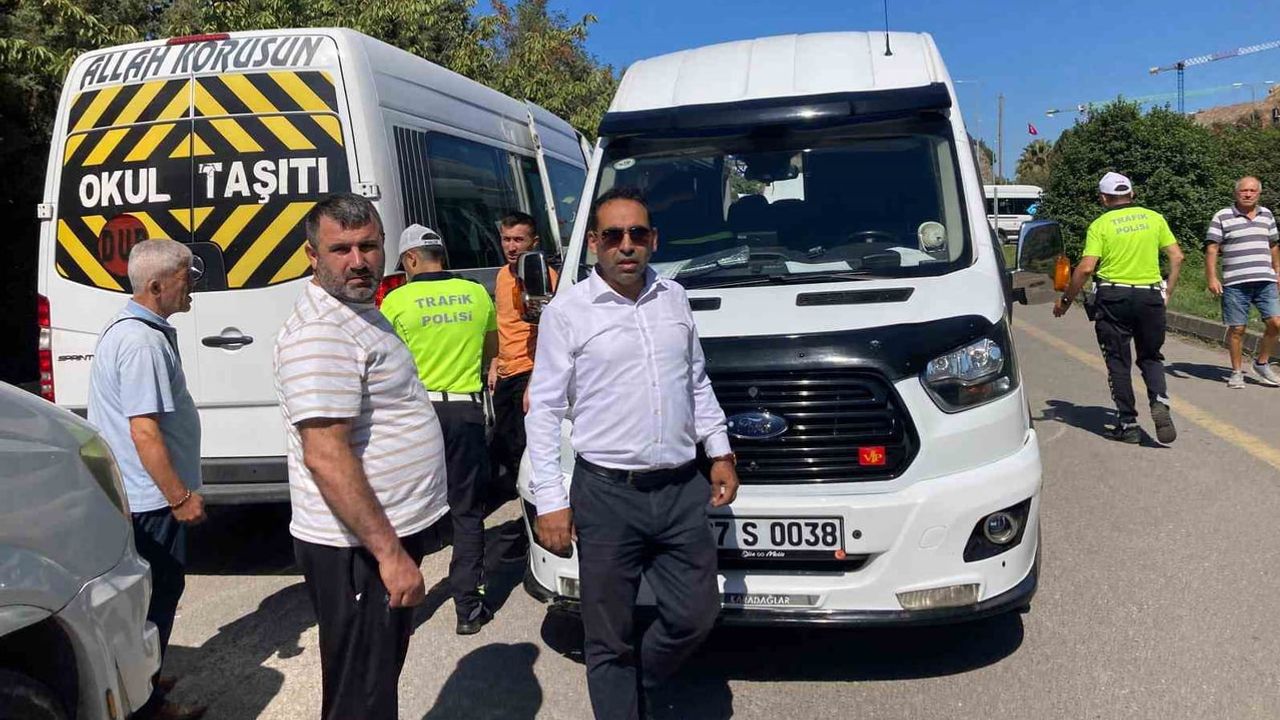 Kozlu sahilinde sıkı kontrol: öğrenci servisleri adım adım denetlendi